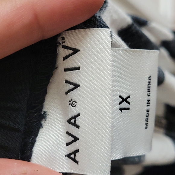 3 FOR 15 Bundle Ava & Viv A line Skirt size 1x. Stripes. - Picture 7 of 8